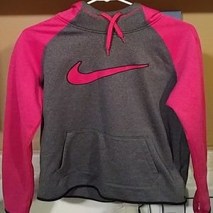 Medium therma fit nike hoodie